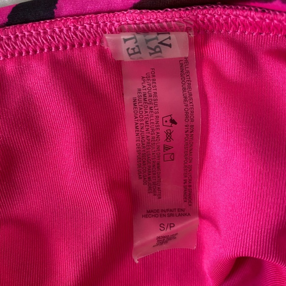 Victoria Secret Bombshell Swim - Picture 7 of 7